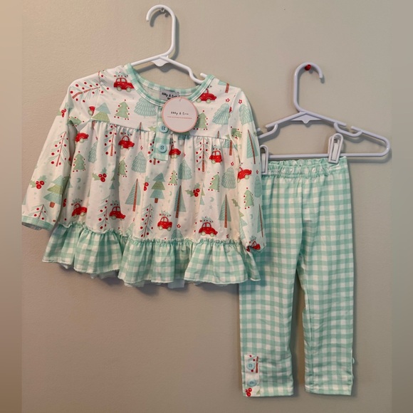abby & evie Other - Abby & Evie Christmas Tree Matching Set